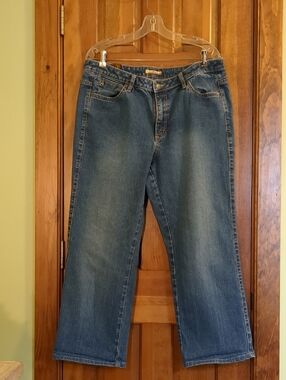 Aura Capri Jeans